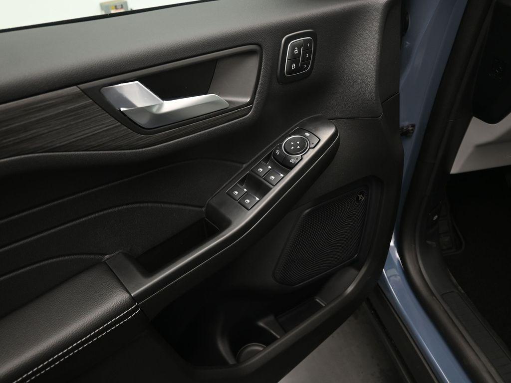 new 2025 Ford Escape car, priced at $38,872
