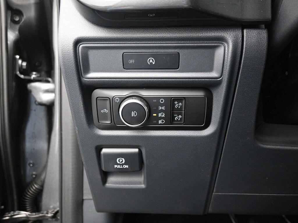 new 2025 Ford F-150 car, priced at $43,182