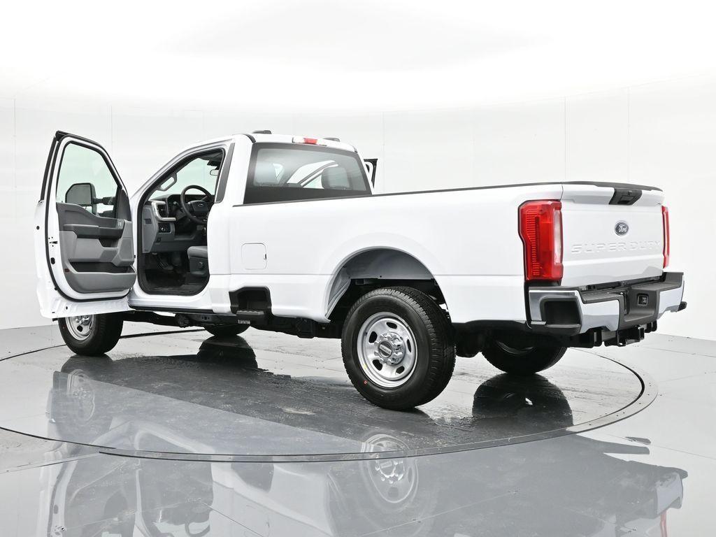 new 2024 Ford F-350 car, priced at $49,200