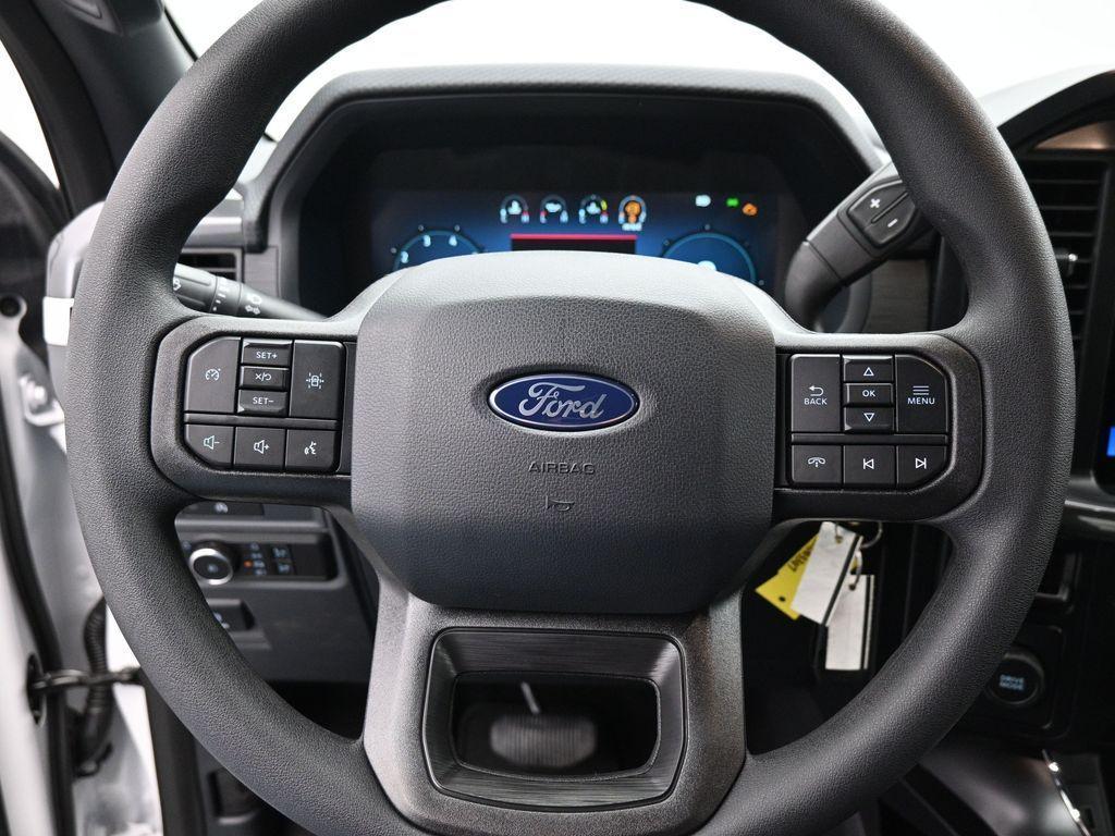 new 2025 Ford F-150 car, priced at $42,288