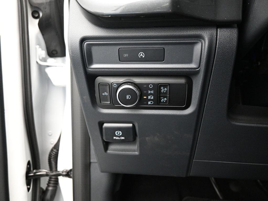 new 2025 Ford F-150 car, priced at $42,288