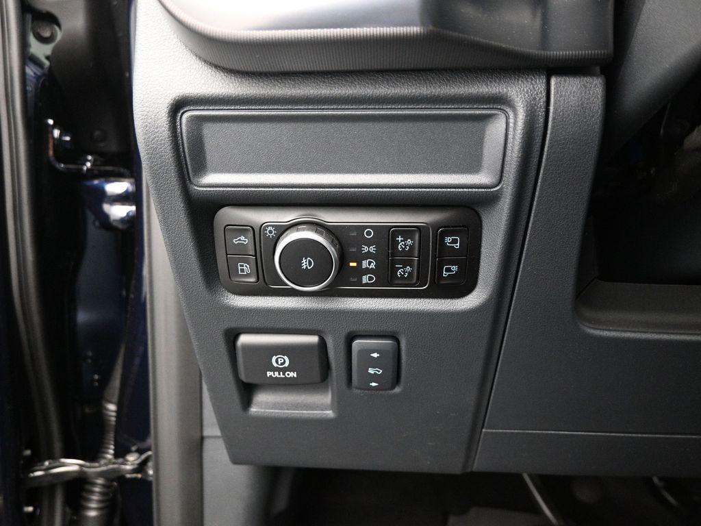 new 2025 Ford F-150 car, priced at $67,736