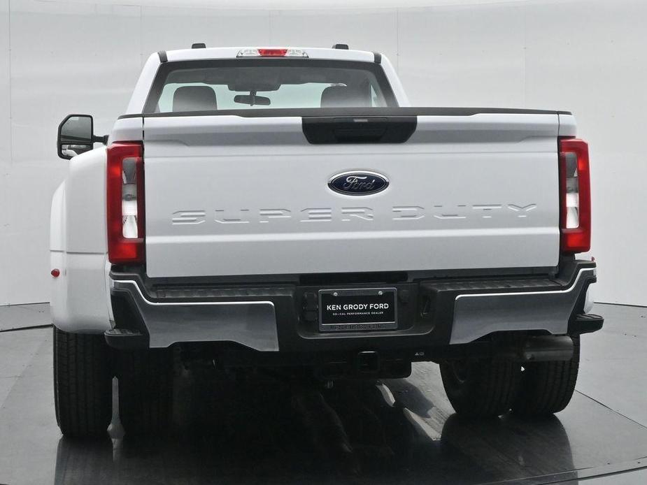 new 2024 Ford F-350 car, priced at $60,620