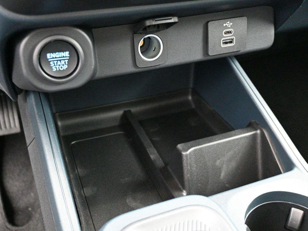 new 2025 Ford Maverick car, priced at $35,823