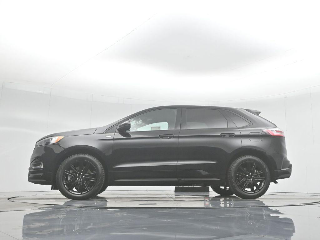 used 2022 Ford Edge car, priced at $28,300