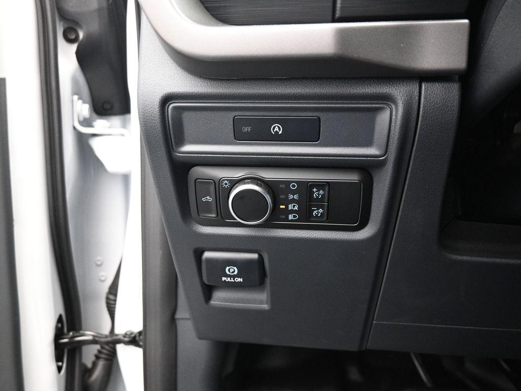 new 2025 Ford F-150 car, priced at $47,011