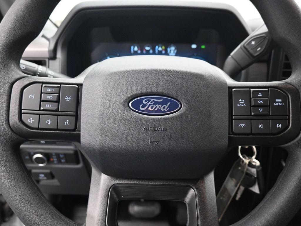 new 2025 Ford F-150 car, priced at $47,011