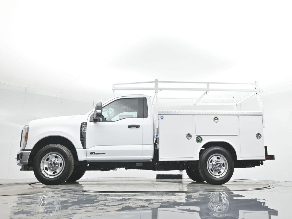 new 2024 Ford F-350 car, priced at $60,367