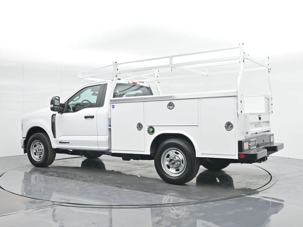 new 2024 Ford F-350 car, priced at $60,367