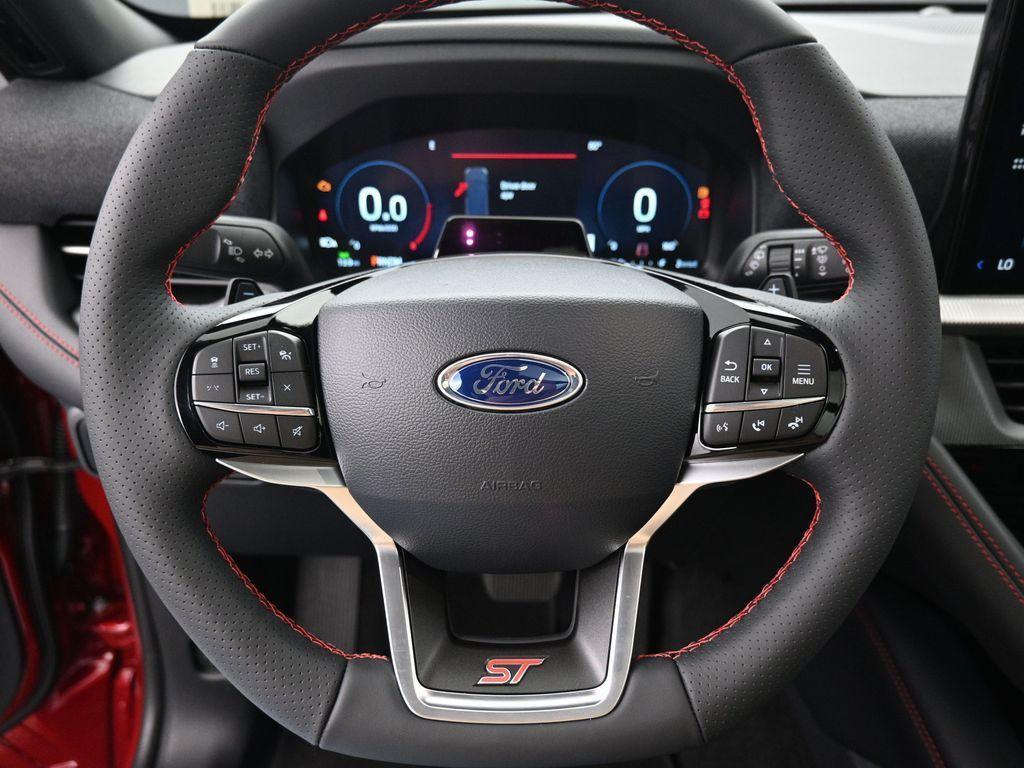 new 2025 Ford Explorer car, priced at $61,405