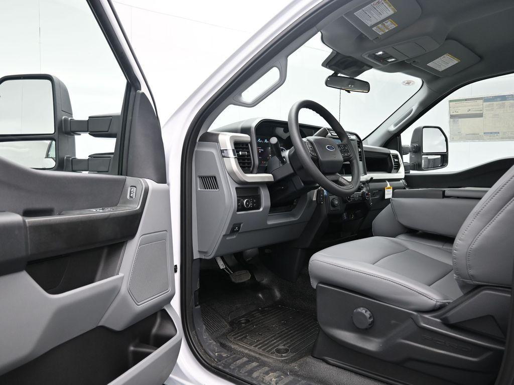 new 2024 Ford F-350 car, priced at $42,773