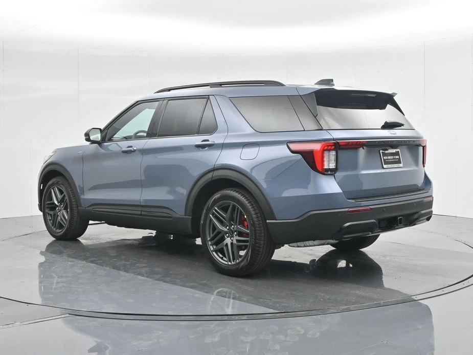 new 2025 Ford Explorer car