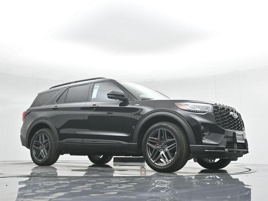 new 2025 Ford Explorer car