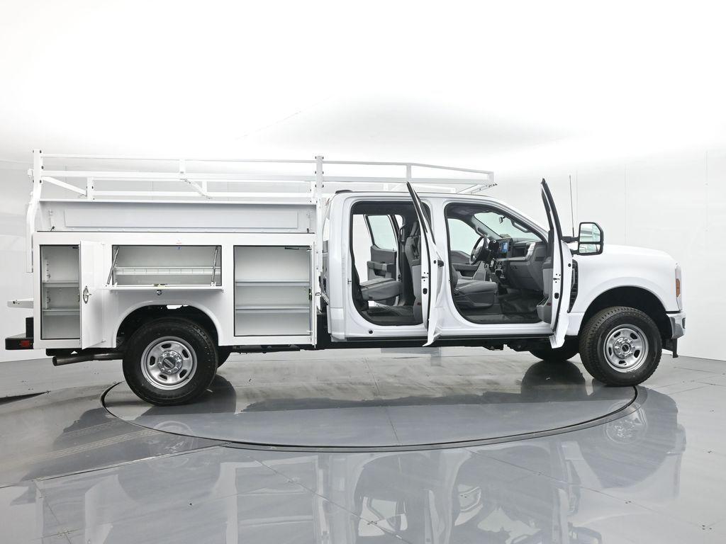 new 2024 Ford F-350 car, priced at $66,374