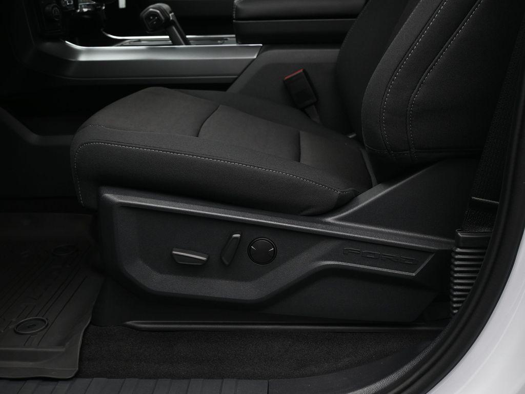 new 2025 Ford F-150 car, priced at $59,360