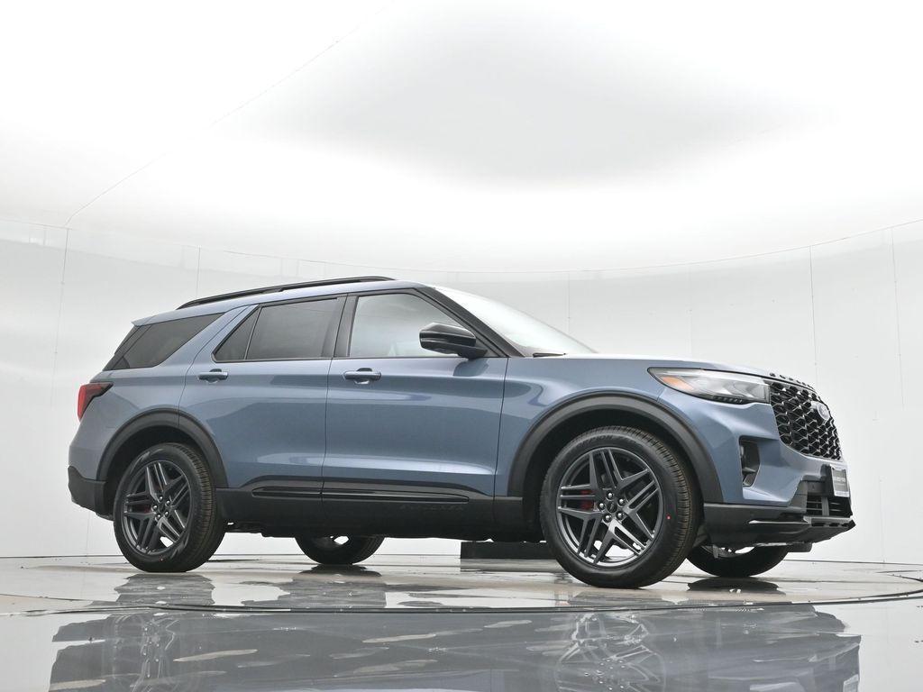 new 2025 Ford Explorer car, priced at $61,840