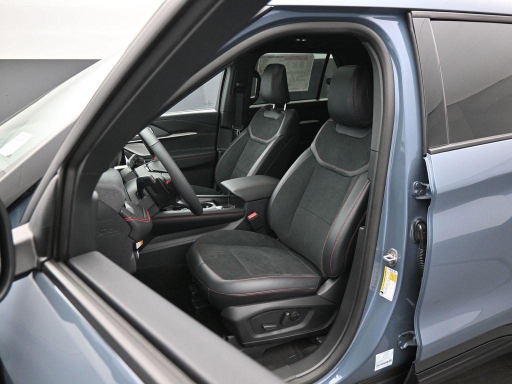 new 2025 Ford Explorer car, priced at $61,840