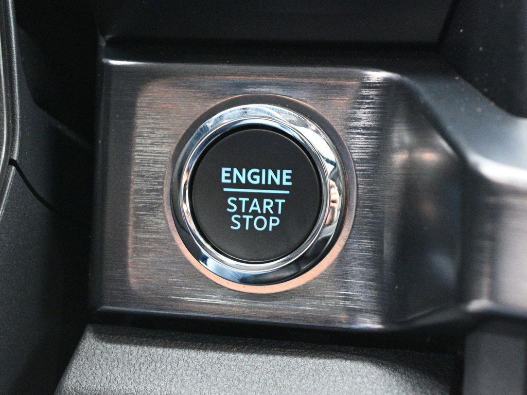 new 2025 Ford F-250 car, priced at $95,790