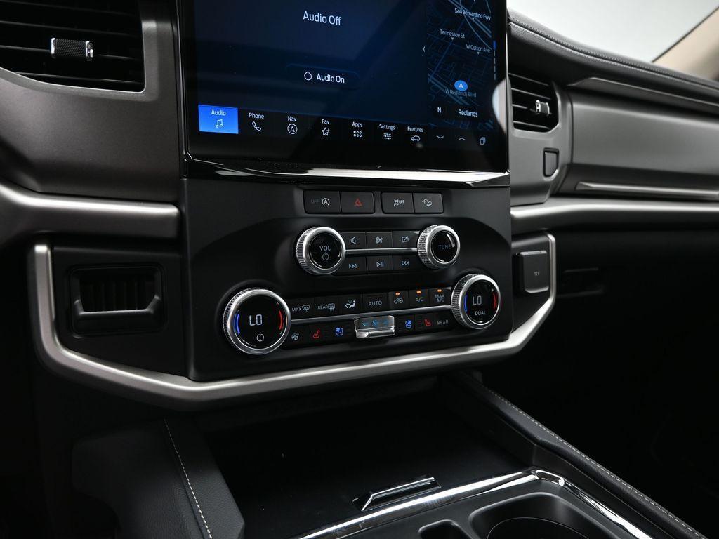 new 2024 Ford Expedition car, priced at $63,907