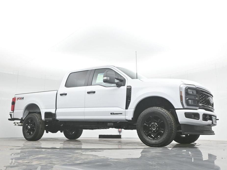 new 2024 Ford F-350 car, priced at $71,840