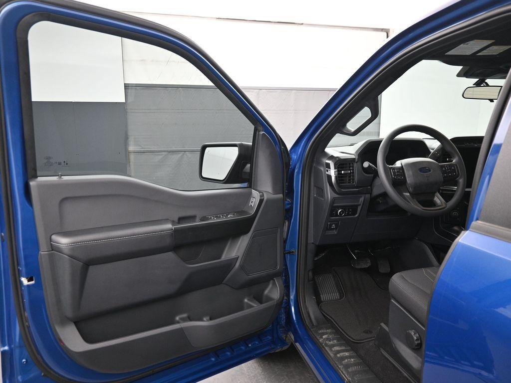 new 2024 Ford F-150 car, priced at $49,930