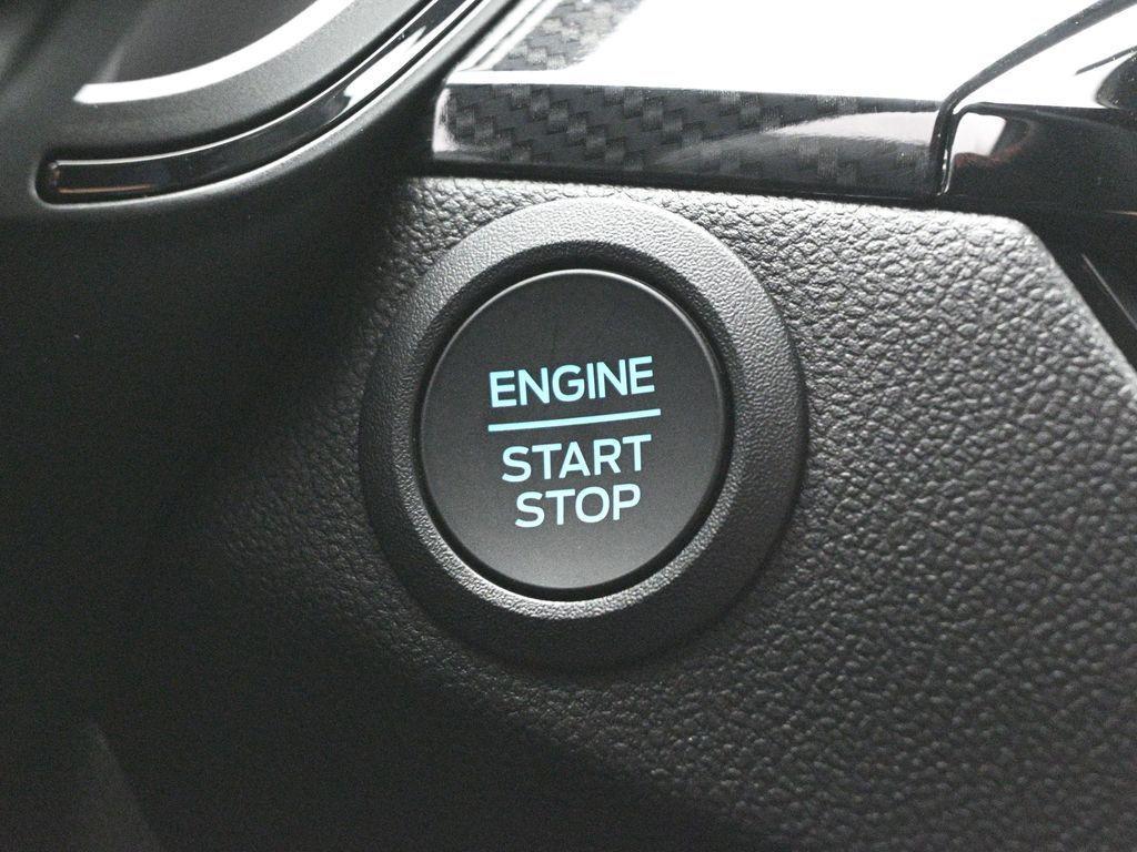 new 2025 Ford Escape car, priced at $33,195
