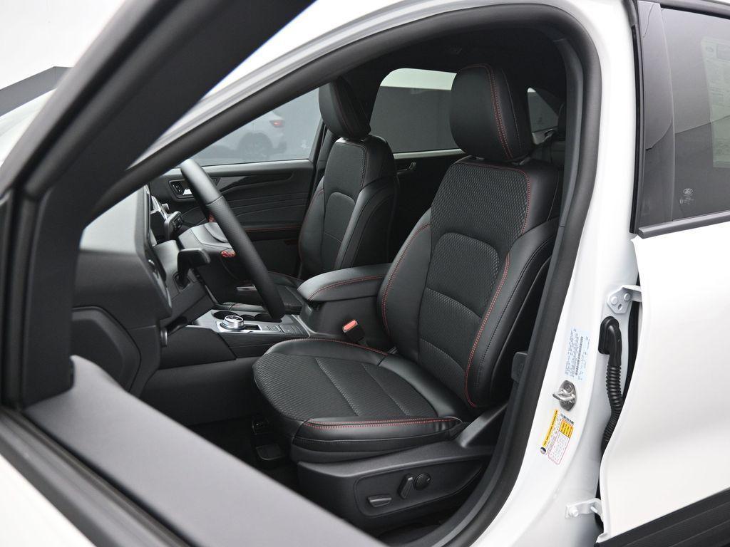 new 2025 Ford Escape car, priced at $33,195