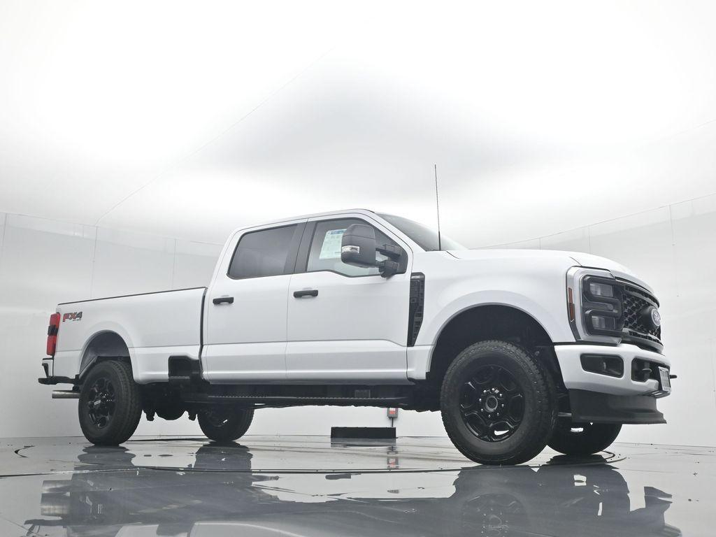 new 2024 Ford F-350 car, priced at $61,905