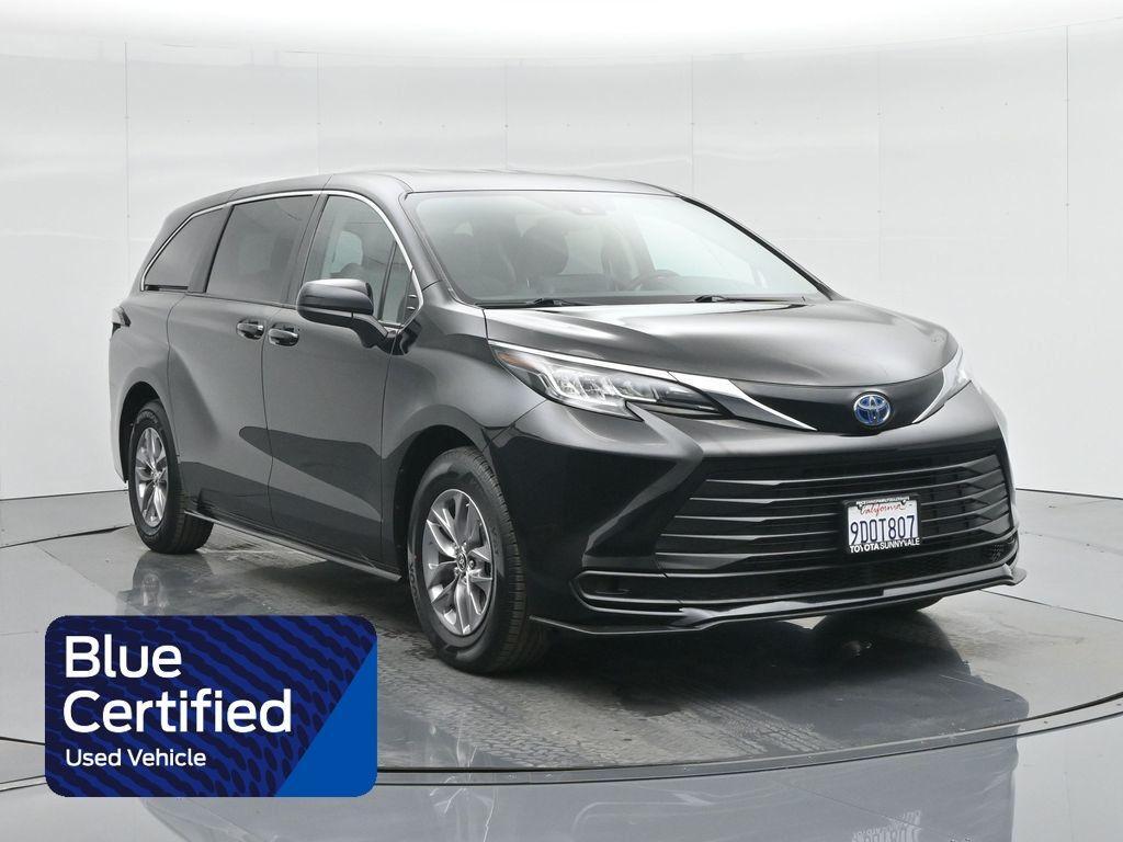 used 2023 Toyota Sienna car, priced at $40,800