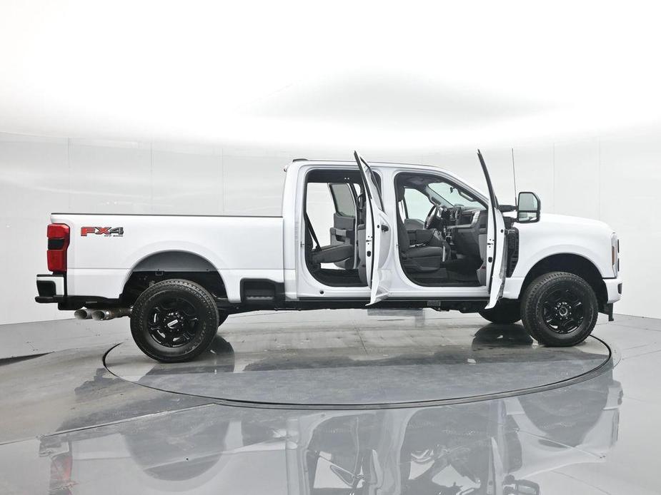 new 2024 Ford F-250 car, priced at $71,820