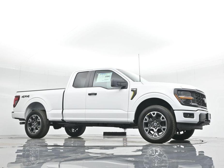 new 2024 Ford F-150 car, priced at $49,795