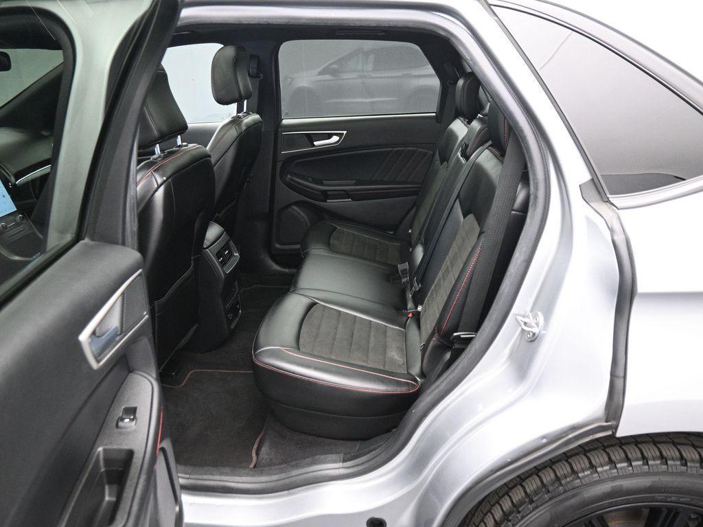 used 2022 Ford Edge car, priced at $29,000