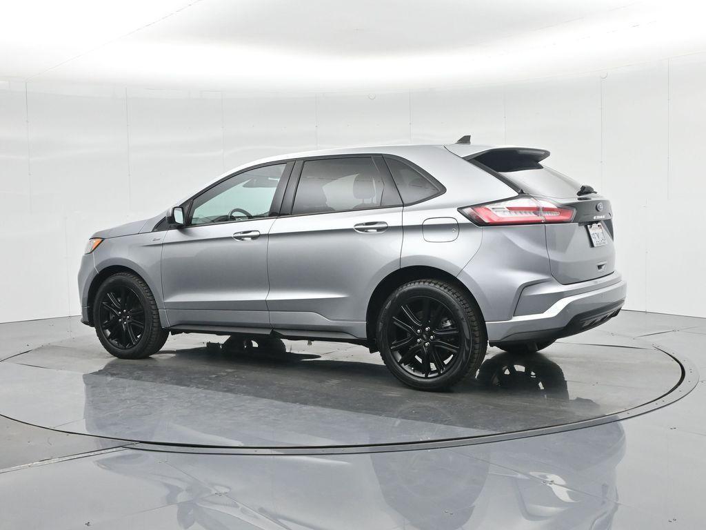 used 2022 Ford Edge car, priced at $29,000