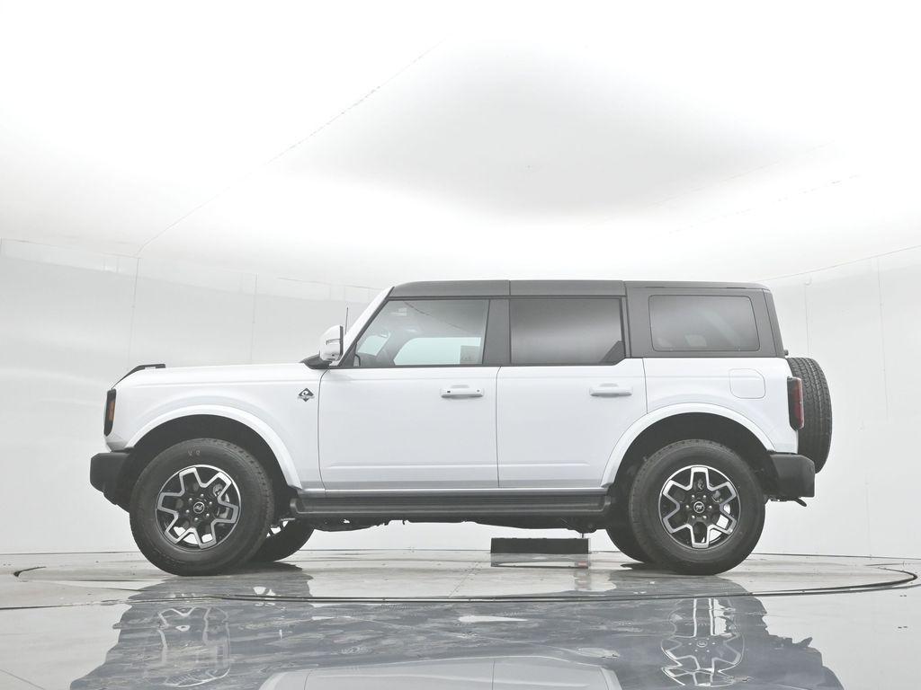 new 2025 Ford Bronco car, priced at $55,995
