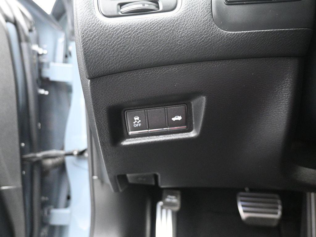 used 2022 INFINITI Q60 car, priced at $37,800