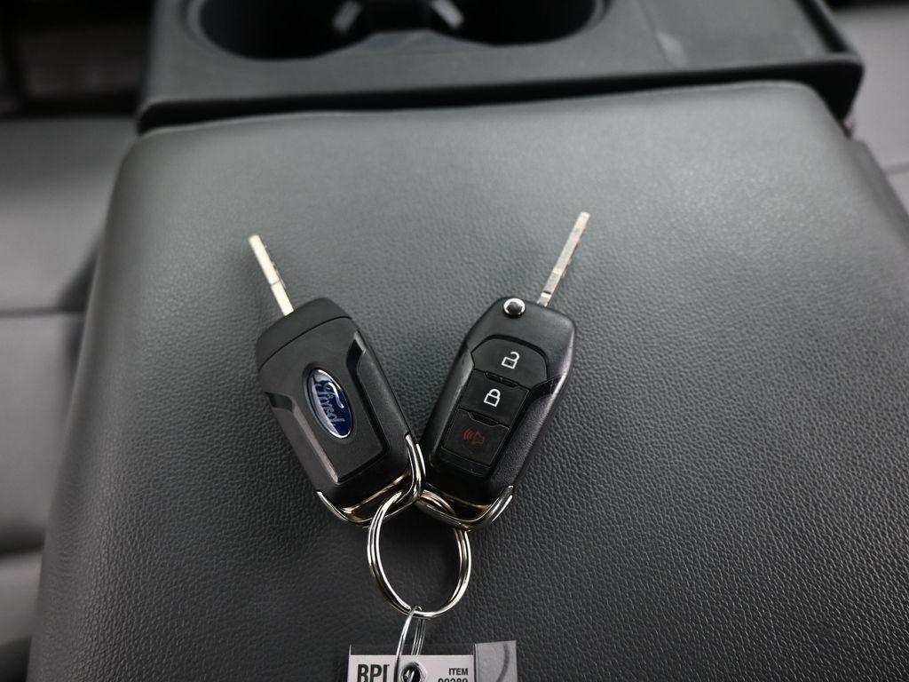 used 2021 Ford F-150 car, priced at $28,900