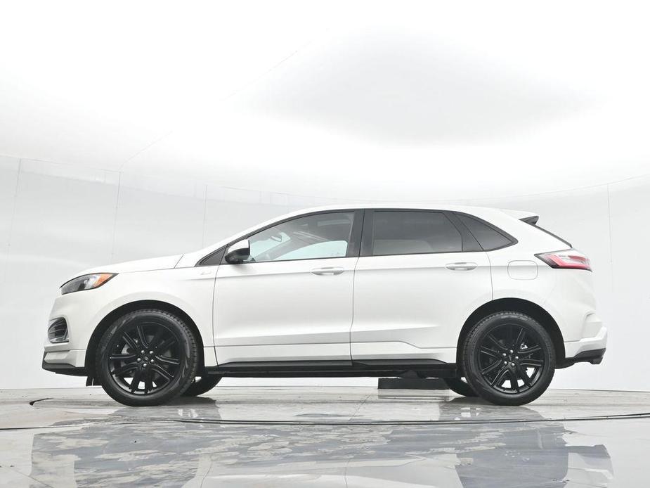 used 2021 Ford Edge car, priced at $27,000