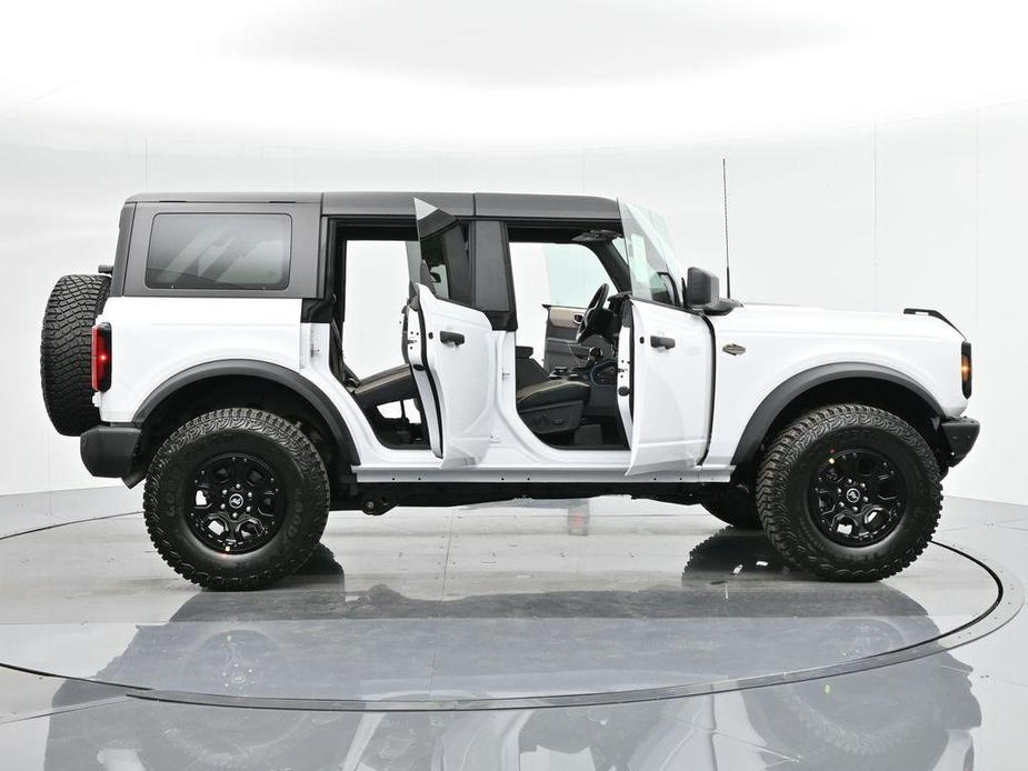 new 2024 Ford Bronco car, priced at $65,370