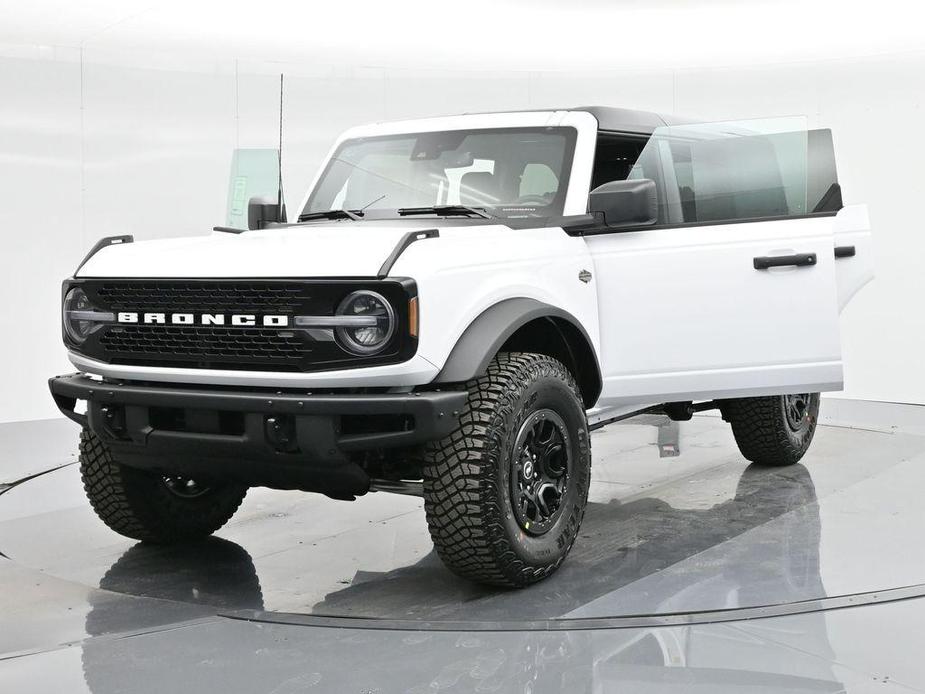 new 2024 Ford Bronco car, priced at $65,370