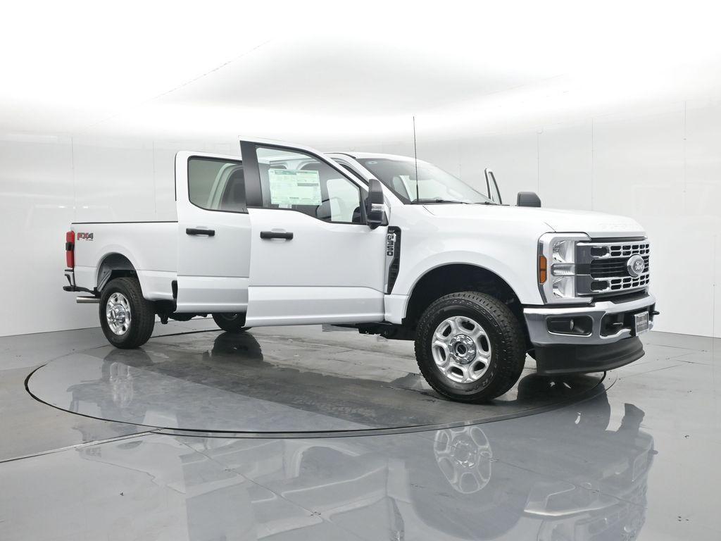 new 2025 Ford F-350 car, priced at $62,665