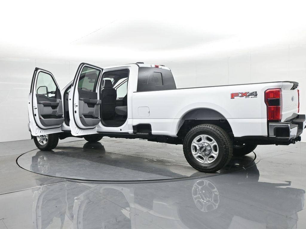 new 2025 Ford F-350 car, priced at $62,665