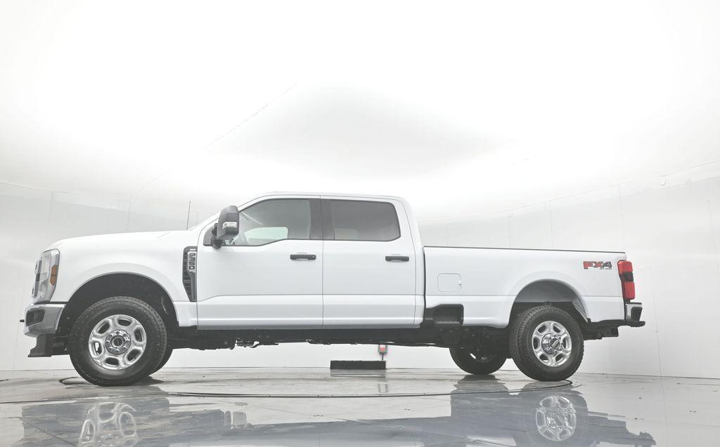 new 2025 Ford F-350 car, priced at $62,665