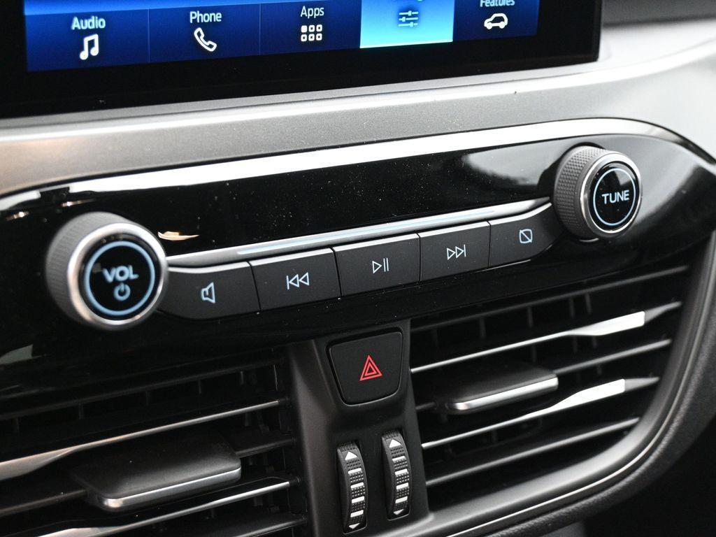 new 2025 Ford Escape car, priced at $29,238