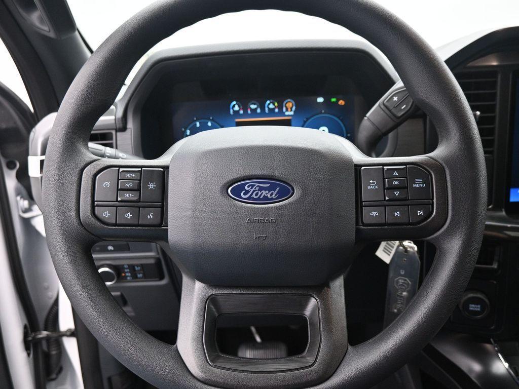 new 2025 Ford F-150 car, priced at $42,760