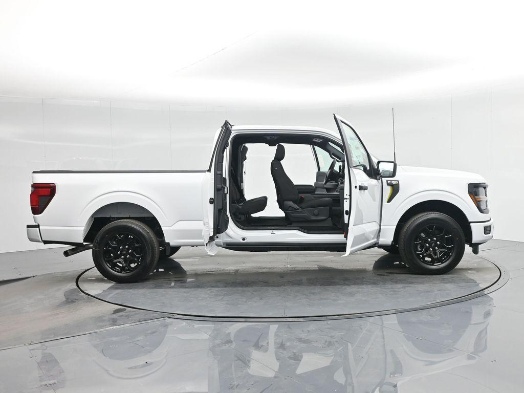 new 2025 Ford F-150 car, priced at $42,760