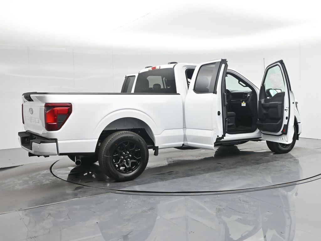 new 2025 Ford F-150 car, priced at $42,760