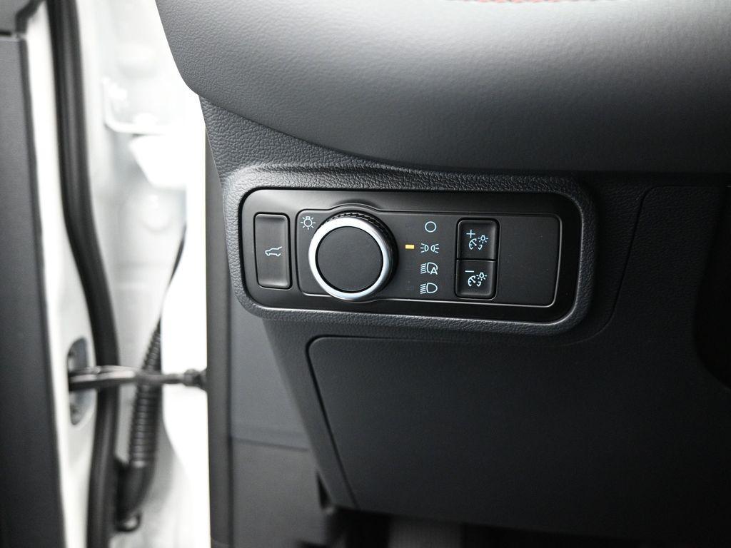 new 2025 Ford Explorer car, priced at $41,440