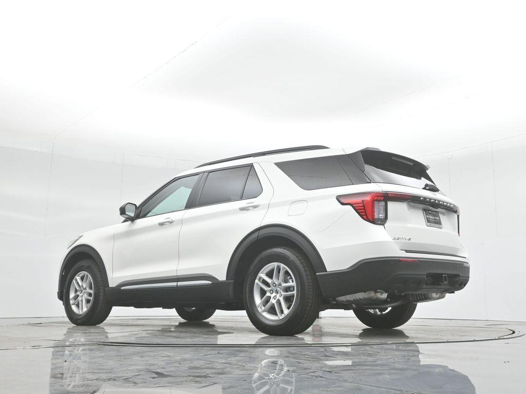 new 2025 Ford Explorer car, priced at $41,440