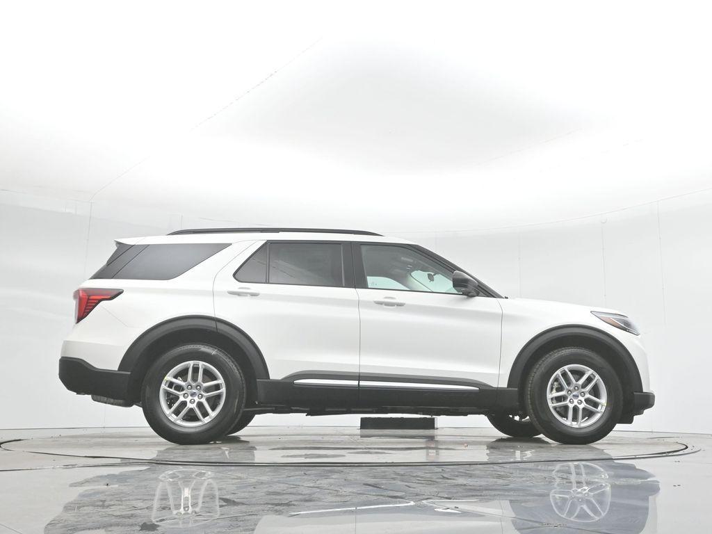 new 2025 Ford Explorer car, priced at $41,440
