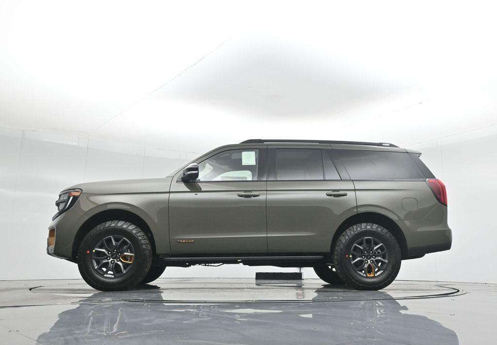 new 2025 Ford Expedition car, priced at $84,400